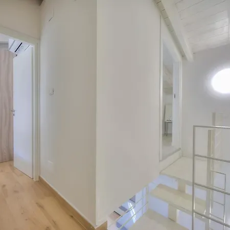 Golden & Sunflower Terrace Апартаменты